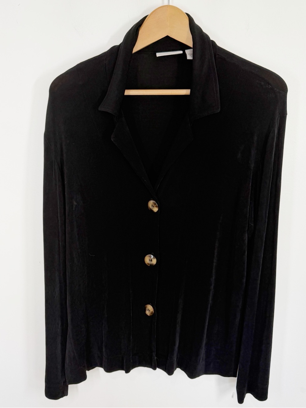 Chicos Travelers Black 3 Button-Front Top Size 1 Medium